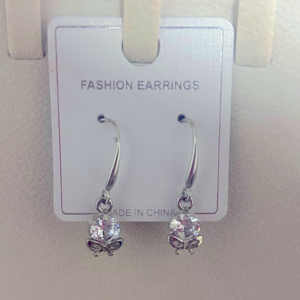 Jeulia Butterfly Round Cut Sterling Silver Drop Earrings
